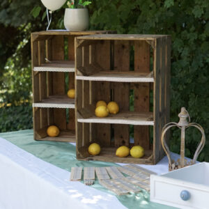 Holzharrassen / Regal