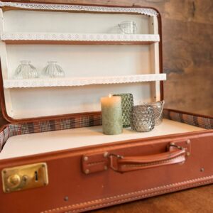 alter Reisekoffer (als Regal/ Deko)